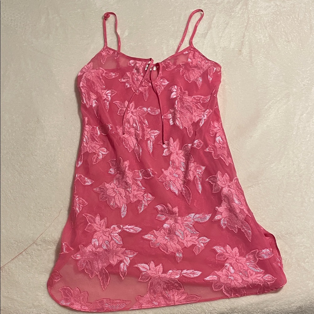Elegant Pink Floral Lace Chemise